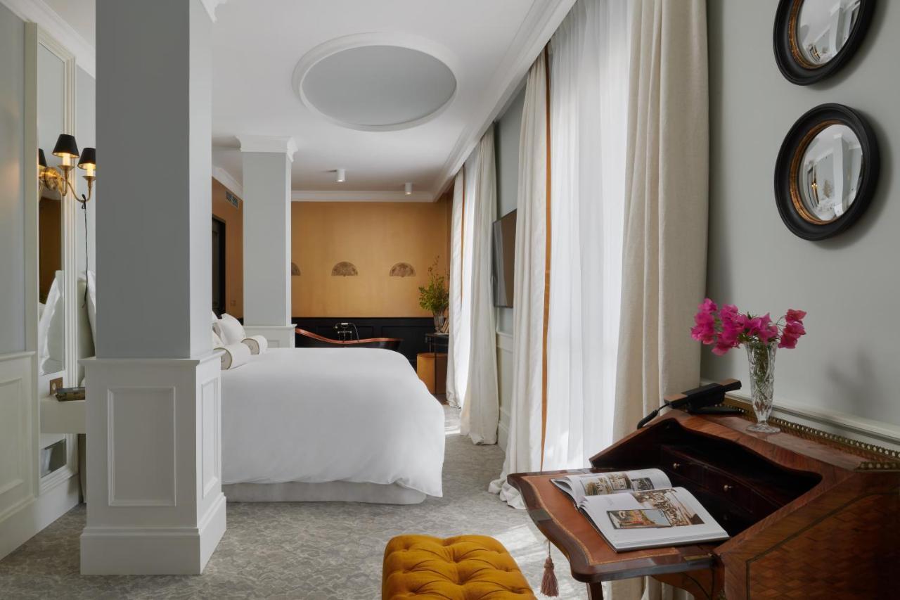 Palace Elisabeth, Hvar Heritage Hotel - The Leading Hotels Of The World Hvar Town Exterior photo
